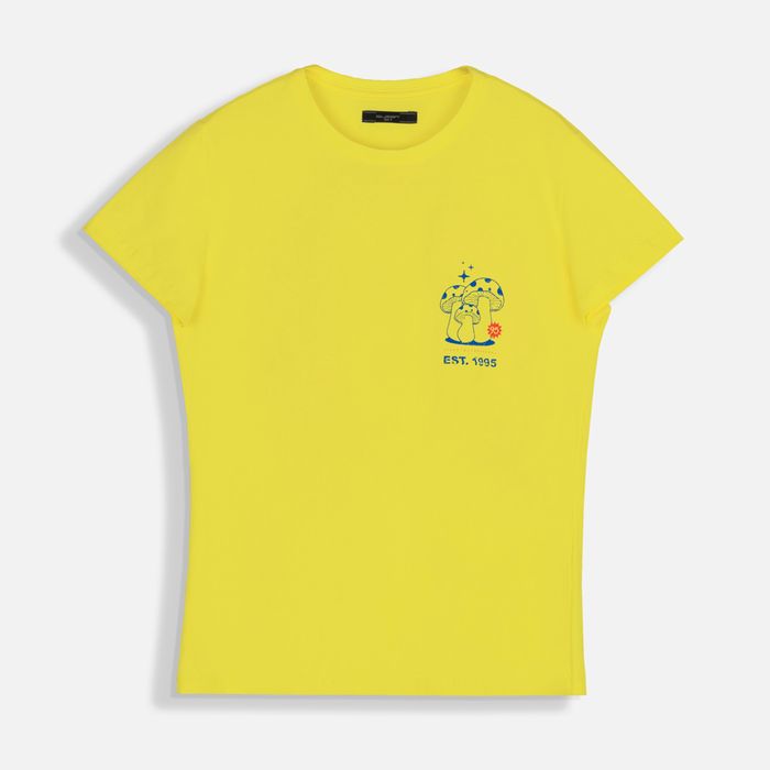 Camiseta Estampado Localizado Color Amarillo Claro Para Mujer