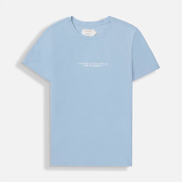 Camiseta Premium Manga Corta Color Azul Chambray Para Mujer